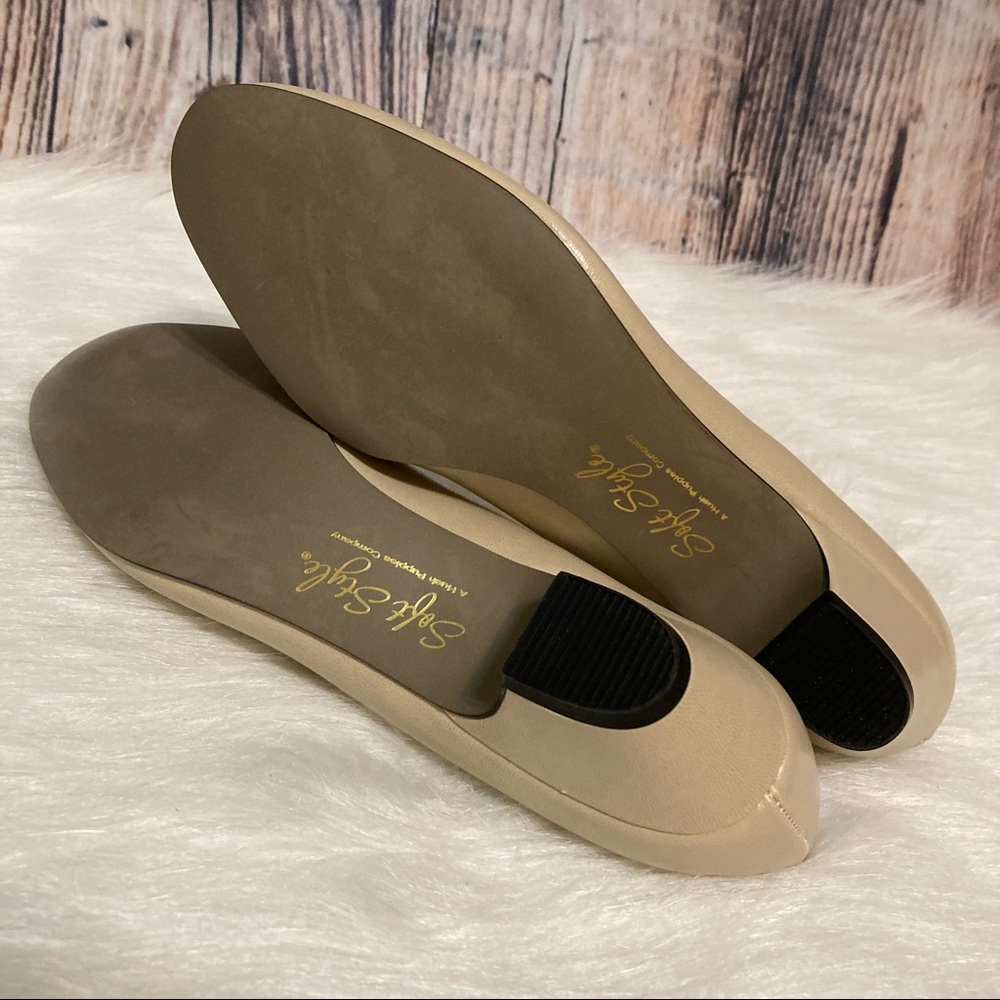 Soft Style Pumps - Picture 5 of 7